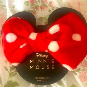Minnie Mouse headband for make up, wash face, spay days